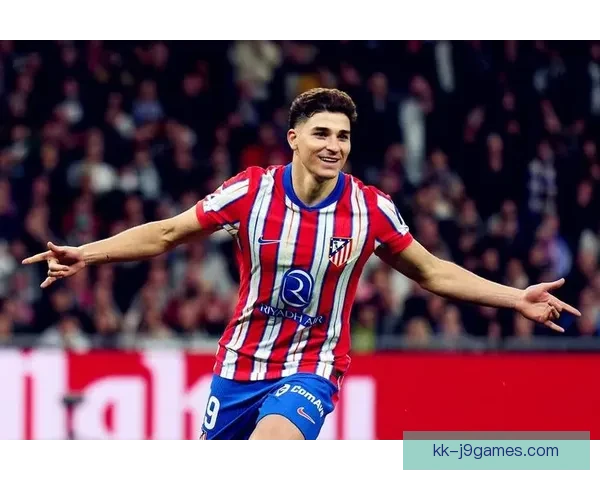 马竞正式签约曼城前锋阿尔瓦雷斯开启新赛季征程